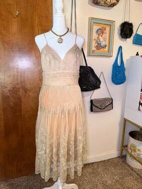 NWT Vintage Y2K ECI New York Gold Plisse Pleated Lace Midi Dress 6